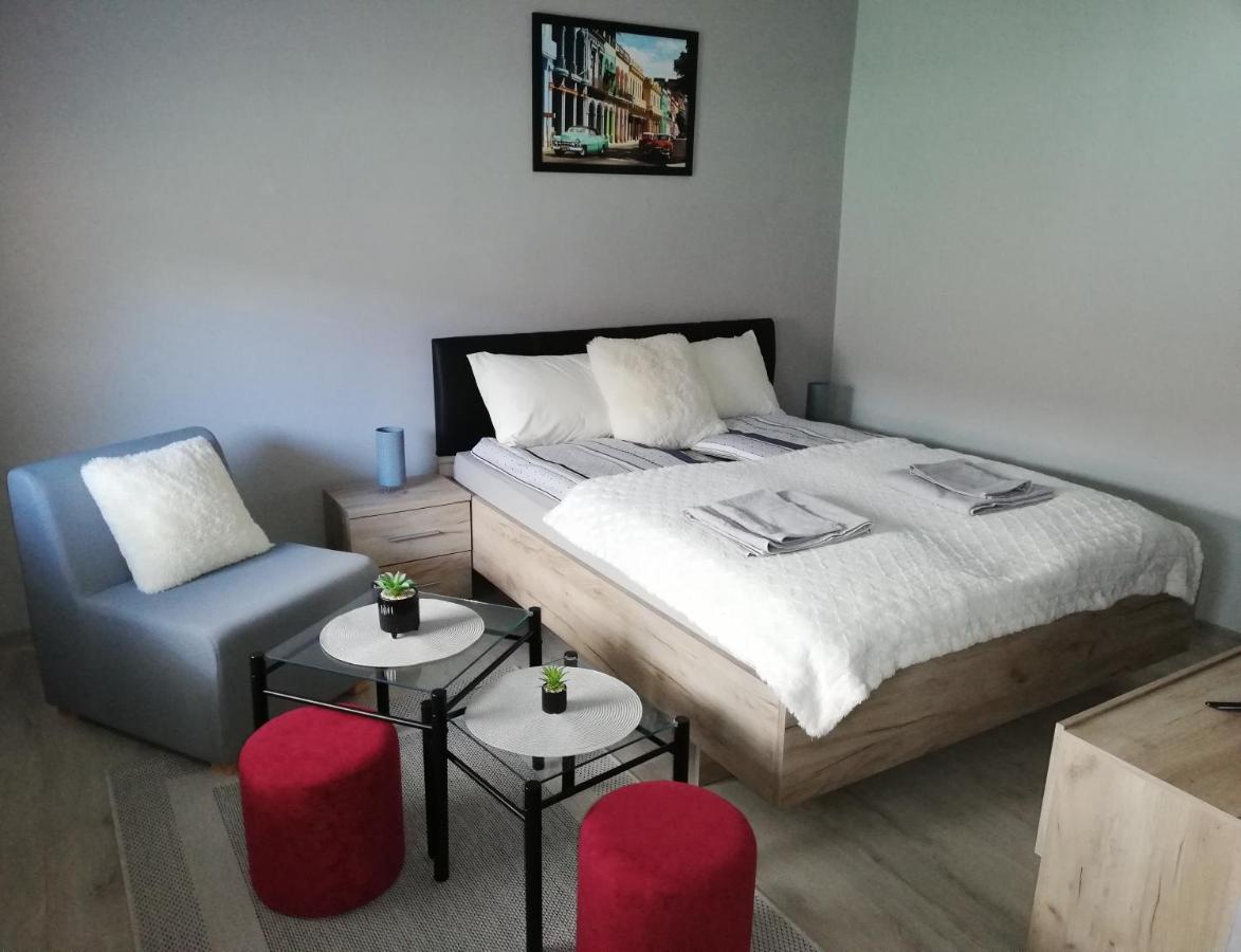 D&D Studio Apartment Subotica Exterior photo